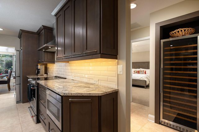 195 W SPRING LAKE DRIVE, Altamonte Springs, FL 32714