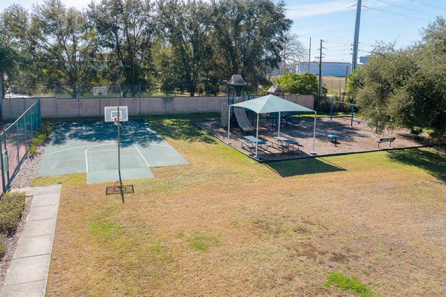 195 W SPRING LAKE DRIVE, Altamonte Springs, FL 32714