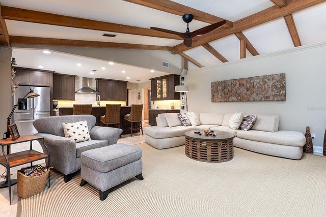 195 W SPRING LAKE DRIVE, Altamonte Springs, FL 32714