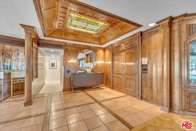 16560 Park Lane Circle, Los Angeles, CA 90049