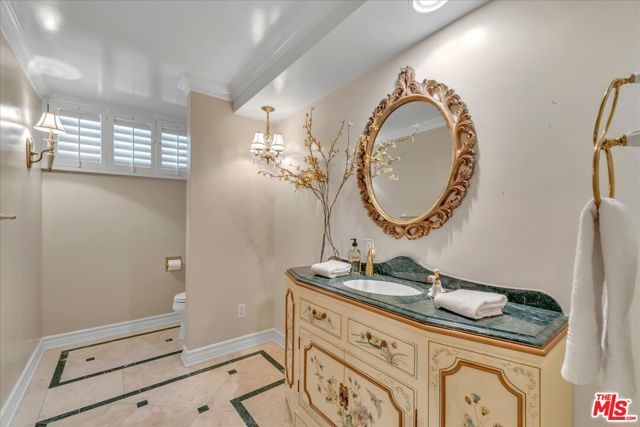 16560 Park Lane Circle, Los Angeles, CA 90049