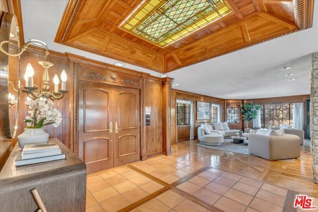 16560 Park Lane Circle, Los Angeles, CA 90049