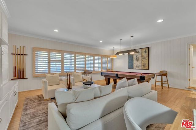 16560 Park Lane Circle, Los Angeles, CA 90049