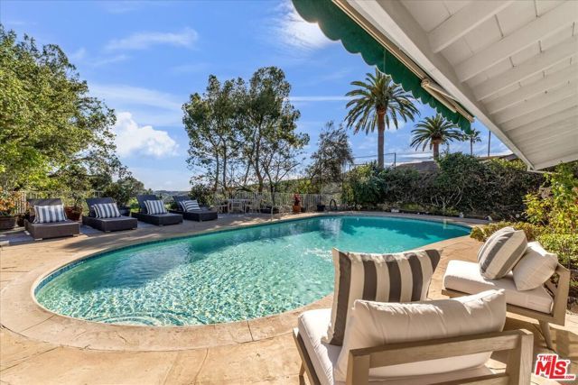 16560 Park Lane Circle, Los Angeles, CA 90049