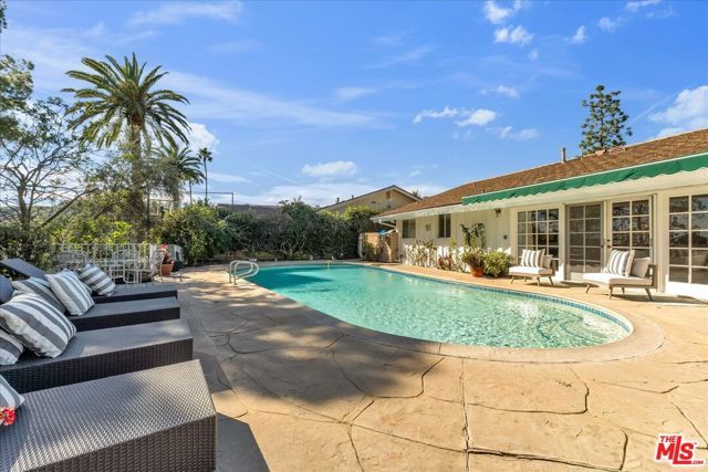 16560 Park Lane Circle, Los Angeles, CA 90049
