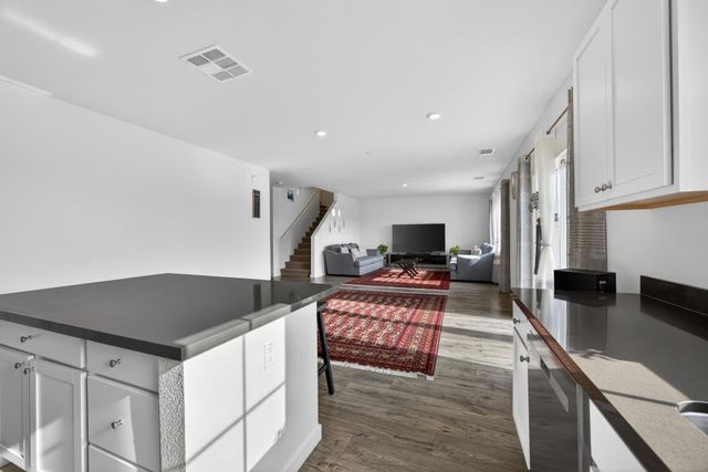 7816 Dracut Dr, Elk Grove, CA 95758