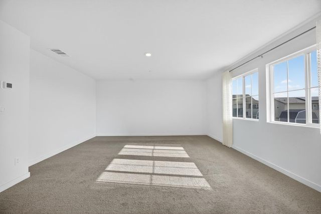 7816 Dracut Dr, Elk Grove, CA 95758