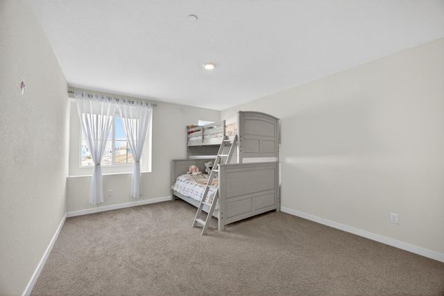 7816 Dracut Dr, Elk Grove, CA 95758