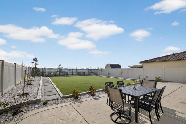 7816 Dracut Dr, Elk Grove, CA 95758