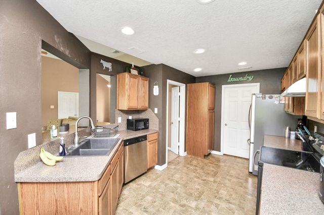98 Road 22705, Cleveland, TX 77327