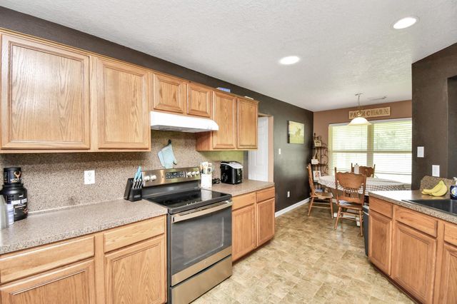 98 Road 22705, Cleveland, TX 77327