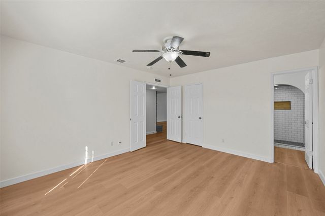 5117 Shannon Drive, The Colony, TX 75056