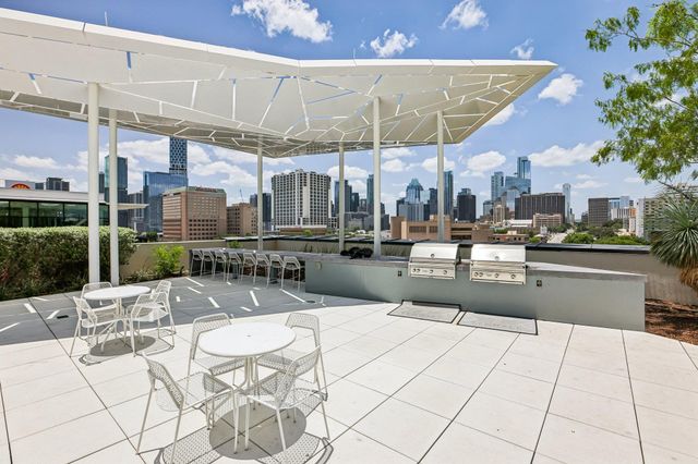 800 Embassy DR 319, Austin, TX 78702
