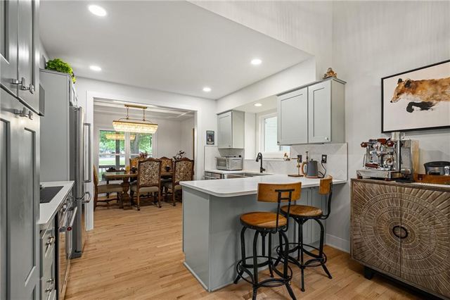 1144 NE Hunters Ridge, Lee's Summit, MO 64086