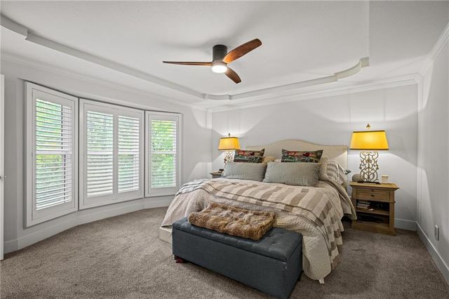 1144 NE Hunters Ridge, Lee's Summit, MO 64086