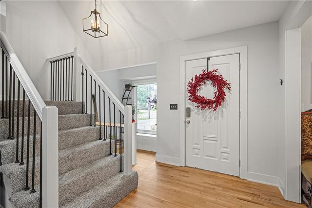 1144 NE Hunters Ridge, Lee's Summit, MO 64086