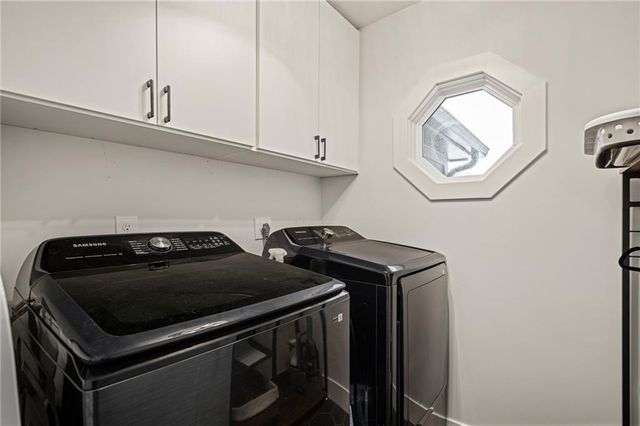 1144 NE Hunters Ridge, Lee's Summit, MO 64086