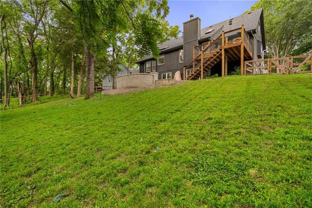 1144 NE Hunters Ridge, Lee's Summit, MO 64086