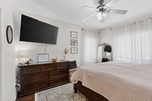 6800 Vista Del Norte Road NE 324, Albuquerque, NM 87113