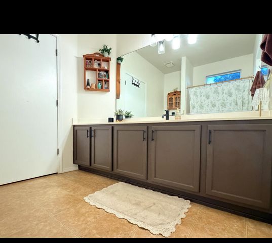 6800 Vista Del Norte Road NE 324, Albuquerque, NM 87113