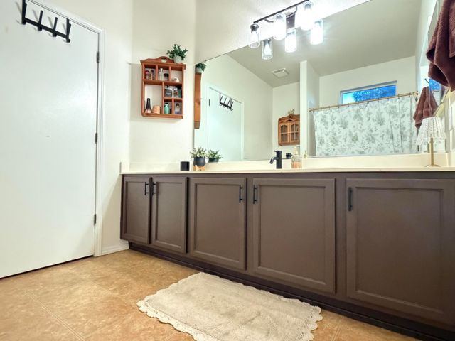 6800 Vista Del Norte Road NE 324, Albuquerque, NM 87113