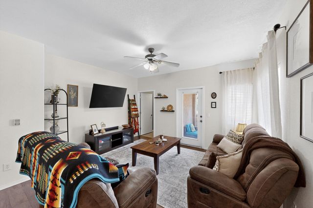 6800 Vista Del Norte Road NE 324, Albuquerque, NM 87113