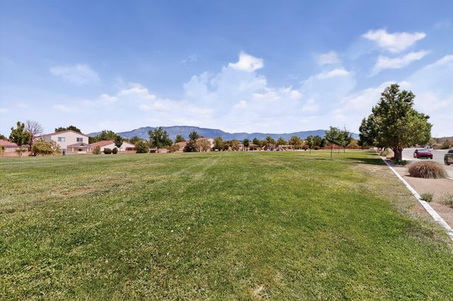 6800 Vista Del Norte Road NE 324, Albuquerque, NM 87113