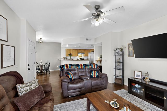 6800 Vista Del Norte Road NE 324, Albuquerque, NM 87113