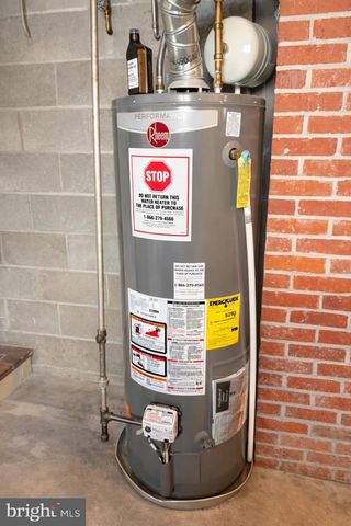 6809 LINDEN AVE, Baltimore, MD 21206