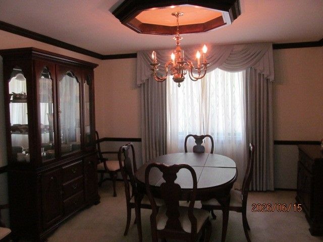 1648 Queens Dr, South Park, PA 15129