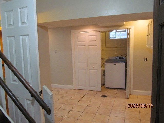 1648 Queens Dr, South Park, PA 15129