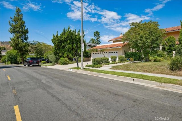 11856 Porter Valley Drive, Porter Ranch, CA 91326