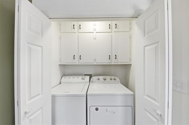 564 Deer Run SW, Lilburn, GA 30047