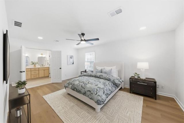 564 Deer Run SW, Lilburn, GA 30047