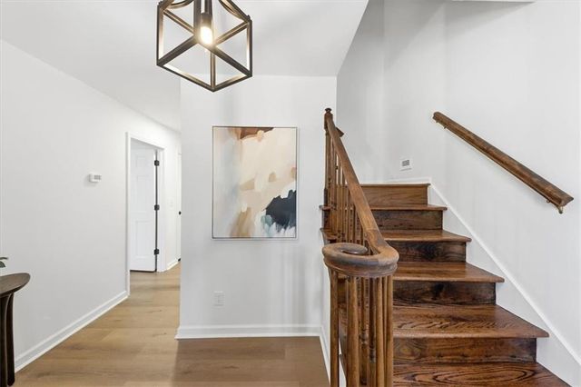 564 Deer Run SW, Lilburn, GA 30047