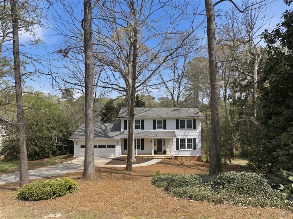 564 Deer Run SW, Lilburn, GA 30047