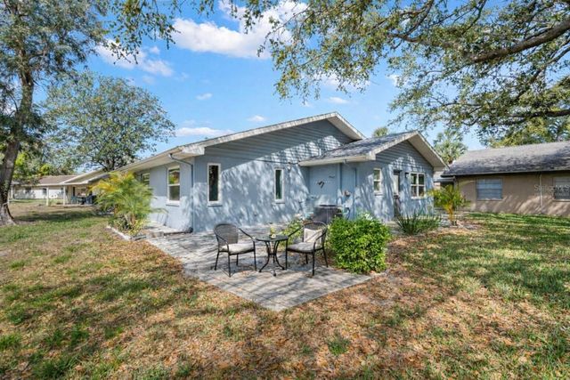 1904 CANTERBURY LANE 13, Sun City Center, FL 33573