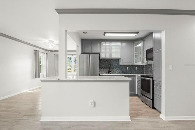 1904 CANTERBURY LANE 13, Sun City Center, FL 33573