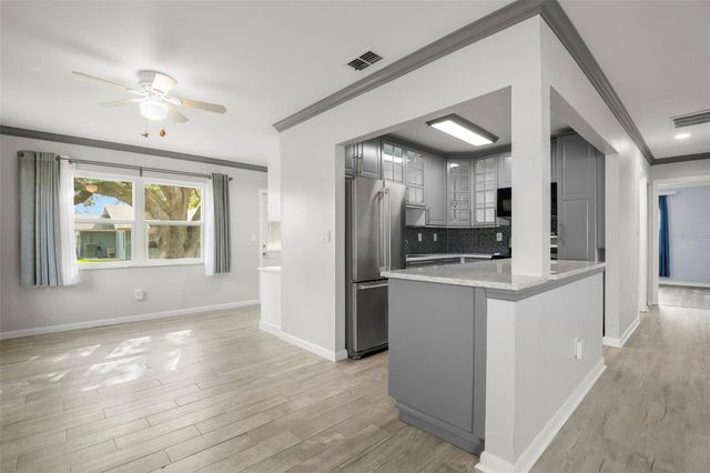 1904 CANTERBURY LANE 13, Sun City Center, FL 33573