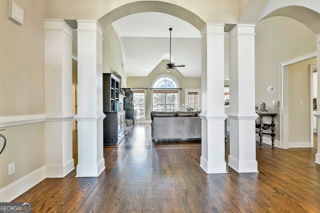 105 Lake Park Court, Sharpsburg, GA 30277