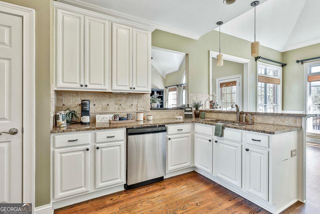 105 Lake Park Court, Sharpsburg, GA 30277