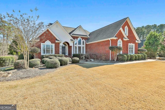 105 Lake Park Court, Sharpsburg, GA 30277