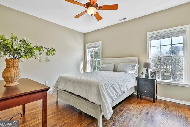 105 Lake Park Court, Sharpsburg, GA 30277