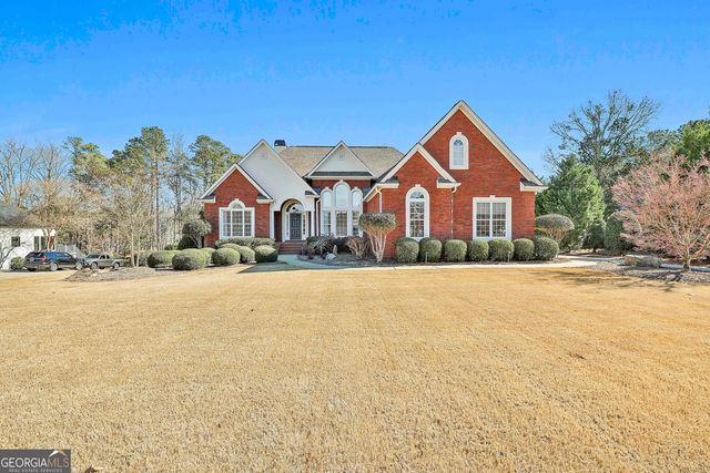 105 Lake Park Court, Sharpsburg, GA 30277