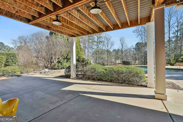 105 Lake Park Court, Sharpsburg, GA 30277