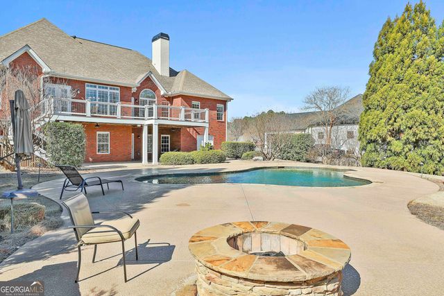 105 Lake Park Court, Sharpsburg, GA 30277