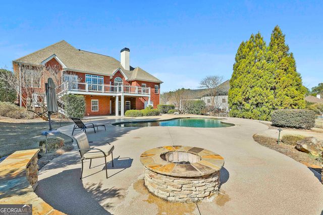 105 Lake Park Court, Sharpsburg, GA 30277