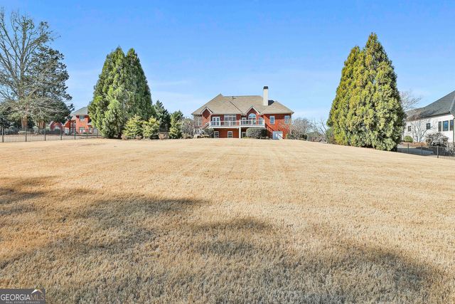 105 Lake Park Court, Sharpsburg, GA 30277