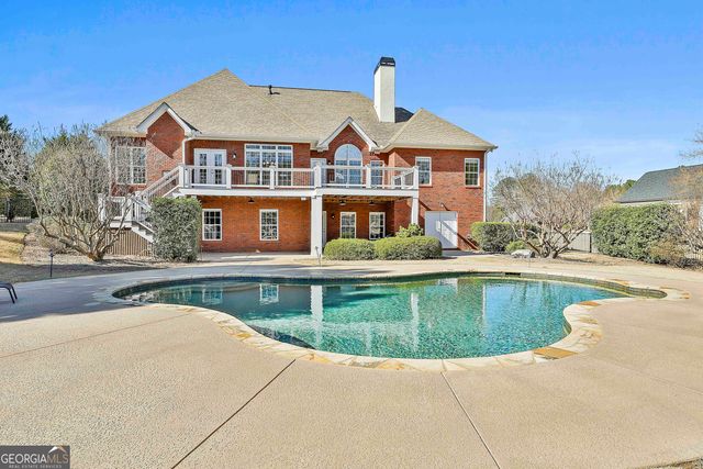 105 Lake Park Court, Sharpsburg, GA 30277