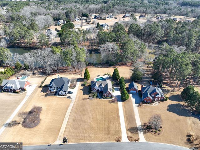 105 Lake Park Court, Sharpsburg, GA 30277